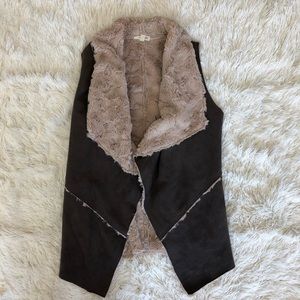 Fur vest